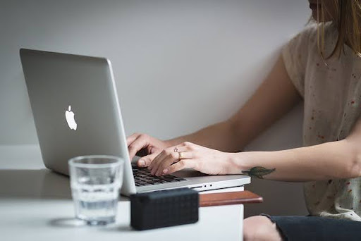 What to Look for in a Professional Report Writing Services Company 